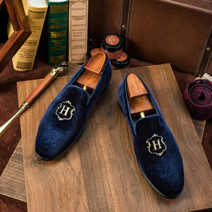 2021 nuevo diseño de moda de lujo material de <span class=keywords><strong>terciopelo</strong></span> de deslizamiento en fumadores <span class=keywords><strong>zapatos</strong></span> para hombres - Product Image 1