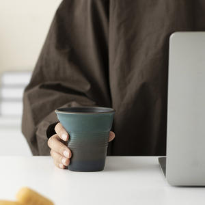 <span class=keywords><strong>Tasses</strong></span> <span class=keywords><strong>à</strong></span> <span class=keywords><strong>café</strong></span> créatives en papier 3D réutilisables, mugs froissés irréguliers, <span class=keywords><strong>tasses</strong></span> <span class=keywords><strong>à</strong></span> expresso italiennes, <span class=keywords><strong>tasses</strong></span> en céramique froissée - Product Image 2