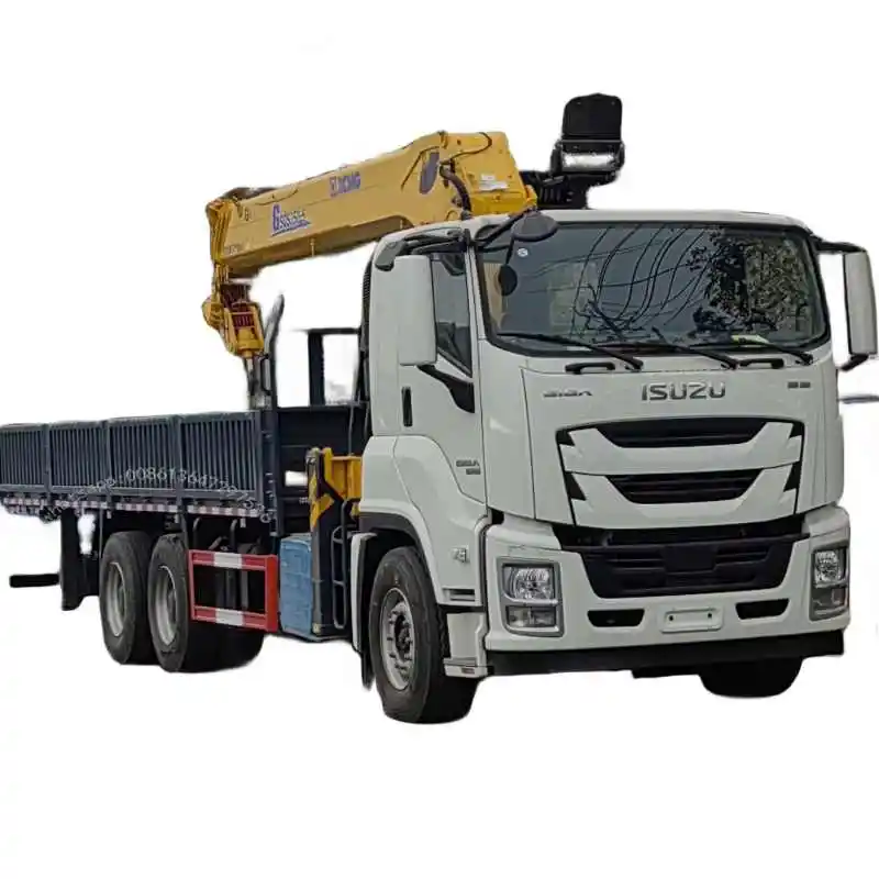 Guindaste montado em caminhão com lança telescópica de 10 toneladas para venda