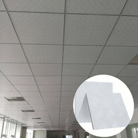 Plafonds modernes artistiques imperméables et isolants pour hôtels, dalles carrées en vinyle et plâtre 600x600 en aluminium pour la décoration intérieure