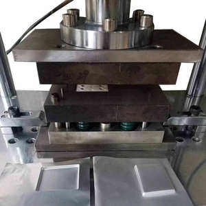 Machine de formage et de découpe de film laminé en aluminium pour cellules de batterie au lithium - Product Image 5