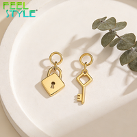 Pendentif Cadenas et Clé en Rhombus Hypoallergénique et Inoxydable, Plaqué Or 18K, en Acier Inoxydable, Idéal pour Cadeau de Bijoux pour Couples