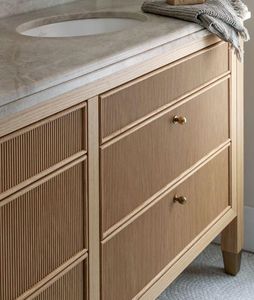 Cucina Modulare di Lusso CBMmart in Legno Massello, Mobili Slim Shaker in Rovere Bianco, Piano di Lavoro Laminato, Rubinetto per Progetti di Ville - Product Image 3