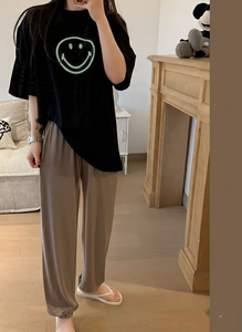 Pantalon de pyjama d'été pour femme en Cupro Viscose doux, ample et décontracté, idéal pour la maison et les loisirs en extérieur - Product Image 2