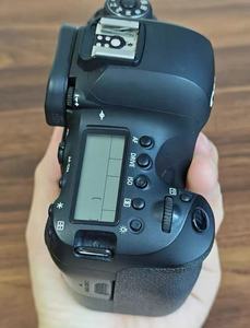 กล้อง Canon EOS 6D Mark II 6D2 มือสอง ของแท้ ฟูลเฟรม DSLR บอดี้กล้องอย่างเดียว ความละเอียด 26.2MP หน้าจอสัมผัสแบบพลิกได้ รองรับ WiFi - Product Image 2