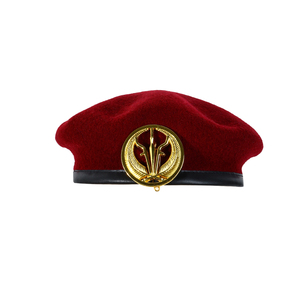 قبعة بيريه تكتيكية بالجملة مصنوعة من الصوف بنسبة 90٪-100٪ مع شعار مخصص ومقاسات من 50 إلى 62 سم مباشرة من المصنع للجنسين - Product Image 3