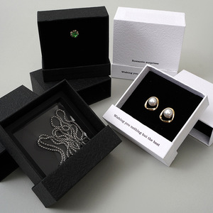 Scatola Portagioie Artigianale Personalizzata Best-seller, Riciclabile, per Collane, Anelli e Bracciali, Confezione in Carta, Scatola per Gioielli in Velluto - Product Image 6