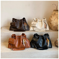Nouveau Sac à Bandoulière Élégant pour Femme 2026 – Style Designer Tendance Rétro – Sac à Main Chaud pour le Shopping et le Quotidien