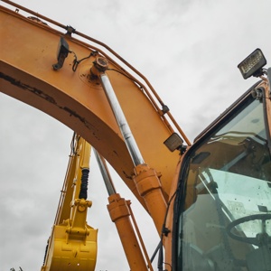 Excavatrice sur pneus Hyundai 210W-9 Jaune, équipement de construction hydraulique - Product Image 4
