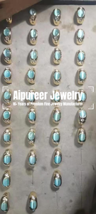 Pendientes de Aro con Incrustaciones de Perlas y Detalles en Oro, Estilo Chic, para Mujer y Hombre, Unisex, de Plata, Tipo Huggie - Product Image 5