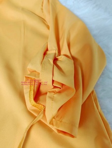 Trendige & Stilvolle Neue Damen-Bluse mit Schmeichelhaftem V-Ausschnitt und Roll-Tab-Ärmeln in Unifarbe - Product Image 5