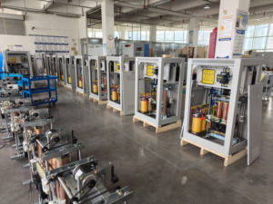 <span class=keywords><strong>SBW</strong></span> Avr 100kva 200kva 500kva компенсационный автоматический стабилизатор напряжения 3-фазный протектор напряжения - Product Image 6