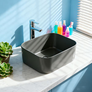 חדר אמבטיה שחור מודרני יהירות מעל אגן דלפק כביסה קל לניקוי כיור המלון - Product Image 2