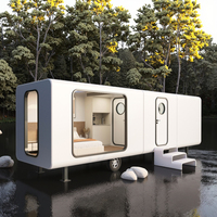Maison capsule préfabriquée en acier de 8m de design contemporain de luxe Maison Apple Space 2 chambres à coucher avec caractéristiques solaires