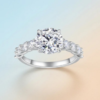 Bague pour femme en argent sterling 925, incrustation de moissanite inaltérable, sertissage à griffes, design géométrique, luxe léger, transfrontalier