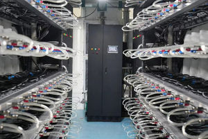 Contenedor de refrigeración hidráulica de 20 pies para climas cálidos, sistema de refrigeración inteligente de 1.2MW, compatible con 210 unidades de servidor hidráulico para centro de datos. - Product Image 5