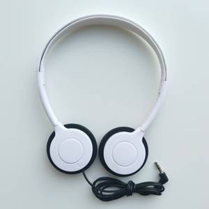 Écouteurs et casques de musique filaires colorés de 3.5mm Casque de câble d'avion et de bus bon marché <span class=keywords><strong>Acheter</strong></span> des produits électroniques grand public - Product Image 4