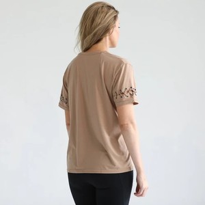 T-shirt d'allaitement décontracté à manches croisées, haut d'allaitement doux en Spandex/Coton, tee-shirt de maternité respirant pour usage quotidien - Product Image 5