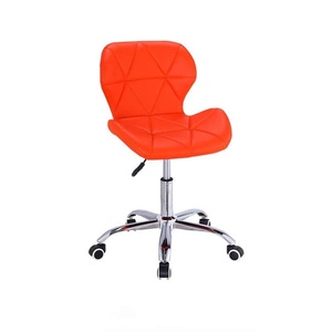 Sillas de Bar de altura ajustable giratorias nórdicas modernas Sillas de comedor modernas de PU con marco de cuero sintético - Product Image 3