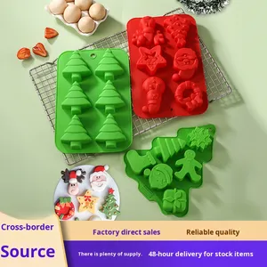 Khuôn silicon hình vòng hoa Giáng sinh và hình tuần lộc - Khuôn làm bánh theo chủ đề ngày lễ dành cho bánh ngọt, bánh quy, sôcôla và món tráng miệng tự làm - Product Image 2