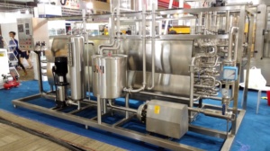 Ống tiệt trùng UHT tiệt trùng 1000L sữa dây chuyền sản xuất sữa sữa nhà máy chế biến - Product Image 4