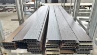Panneaux de clôture en WPC coextrudé SINKO, vente en gros d'usine, modernes, antidérapants, imperméables, anti-UV, pour extérieur, jardin, couleurs personnalisées, piscine