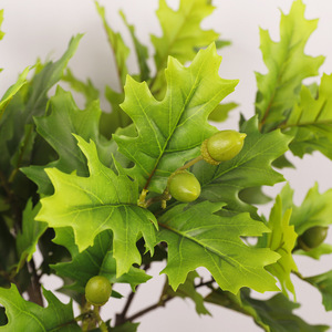 Hojas de Roble Artificiales de Dos Ramas, Planta Artificial de PVC Verde, Decoraciones Colgantes para Bodas, Uso en Interiores, Duraderas - Product Image 2