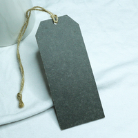 Étiquettes suspendues pour vêtements en papier kraft écologique avec œillets métalliques de la marque Meijei, impression personnalisée avec design gratuit, UV Spot blanc et noir pour chaussures et sacs