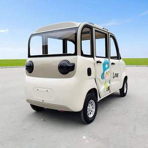 El último diseño es un vehículo eléctrico cerrado de 4 ruedas para adultos mayores, disponible para el transporte de pasajeros. - Product Image 4