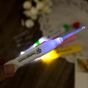 <b>Flashlight</b> Earpick Plastic <b>LED</b> Light Up Ear Cleaning Tool For Adults And Children Home Use - Product Image 2