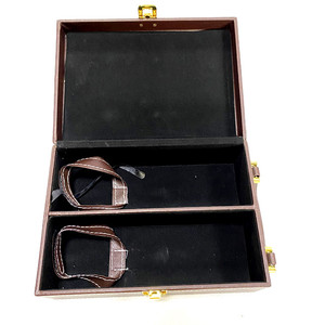 Caja de Vino Personalizada / Caja de Embalaje de Vino Tinto Elegante y Moderna de Madera y Cuero - Product Image 5