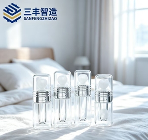 Tube carré transparent mini pour brillant à lèvres avec bouchon à vis en plastique, 3 ml, étiquettes OEM personnalisées - Product Image 2