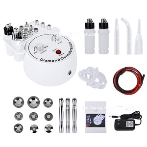 Appareil de beauté 3-en-1 en alliage de chrome pour <span class=keywords><strong>micro</strong></span>-dermabrasion, nettoyage du visage et rajeunissement, étanche et portable - Product Image 4