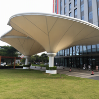 Pavillon d'ombrage pour piétons en PVDF, certifié CE, avec membrane à câbles, pour usage extérieur, résistant au feu, directement de l'usine
