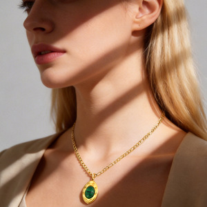 Collar con Colgante <span class=keywords><strong>de</strong></span> Piedra Natural (Malaquita, Cornalina, Ópalo) y Cadena <span class=keywords><strong>Figaro</strong></span> Vintage <span class=keywords><strong>de</strong></span> Acero Inoxidable 316L con Baño <span class=keywords><strong>de</strong></span> Oro <span class=keywords><strong>de</strong></span> 18K, Ideal para Regalo - Product Image 2