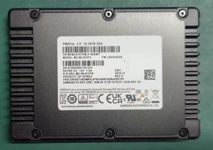 قرص تخزين داخلي من نوع الحالة الصلبة للمؤسسات MZWL615THBLF-00AW7 بسعة كبيرة U 2 NVMe PCIe لخوادم مراكز البيانات - Product Image 3