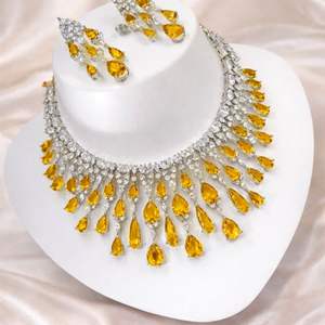 ชุดสร้อยคอเจ้าสาวประดับเพชรแบบอเมริกันลายดอกไม้ คุณภาพสูง ดีไซน์ดอกไม้สไตล์ชาติพันธุ์ เครื่องประดับงานแต่งงานสำหรับผู้หญิงและเด็กผู้หญิง - Product Image 2