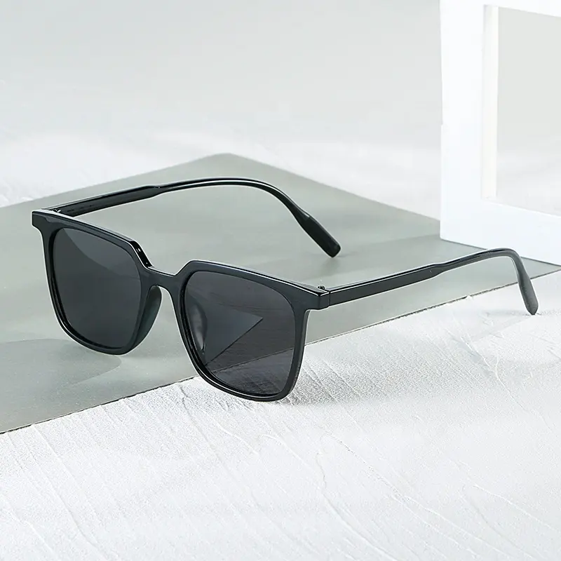 Finewell Classical New Fashion Polarized Retro Sunglasses Custom Logo Men Driving Square Wooden Eyewear