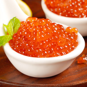 Personnalisation d'usine Oeufs de saumon <span class=keywords><strong>frais</strong></span> de qualité supérieure Ikura <span class=keywords><strong>Caviar</strong></span> rouge pour sushi et sashimi - Product Image 2