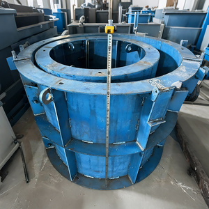 Moule <span class=keywords><strong>en</strong></span> béton durable <span class=keywords><strong>pour</strong></span> les anneaux de puits d'inspection, conçu <span class=keywords><strong>pour</strong></span> le moulage de puits d'inspection circulaires dotés d'ouvertures rondes. - Product Image 4