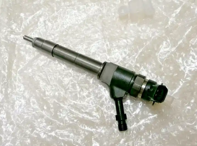 High Quality New Common Rail Injector 0445110249 For Mazda BT-50 / Ford RANGER WEC
