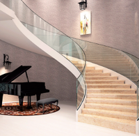 Escalier intérieur Optima 2026 en arc spiralé, décoration de villa de luxe moderne, en acier inoxydable et bois, respectueux de l'environnement