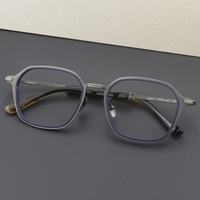 Monture de lunettes vintage en titane pur pour homme, finition mate, design à monture complète, embouts de branches en corne de buffle véritable, esthétique haut de gamme pour adultes