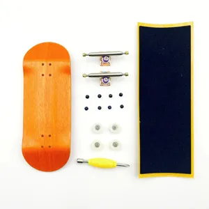 Mini fingerboard en bois personnalisé de qualité supérieure, planche de skateboard à technologie professionnelle avec trucks mono-axe - Product Image 1