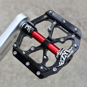 Pédales de <span class=keywords><strong>vélo</strong></span> en aluminium léger et brillant personnalisées pour VTT, BMX et vélos de route - Étanches et anti-poussière pour une construction monobloc - Product Image 2