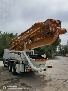 Mercedes-Benz 38Meter ZLJ5339THB Zoomlion Diesel Cement Pump Truck with Core Motor and Engine Components 18M/H Productivity - Product Image 4