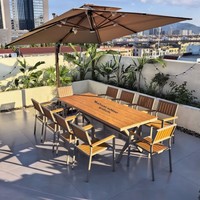 Ensemble de table et chaises de jardin en acier au carbone au design moderne et épuré, idéal pour l'extérieur, la cour et le balcon