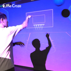 <span class=keywords><strong>Jeu</strong></span> <span class=keywords><strong>de</strong></span> projection murale interactif AR Sport : Simulation numérique <span class=keywords><strong>de</strong></span> football, basketball et pickleball pour l'entraînement multijoueur - Product Image 1