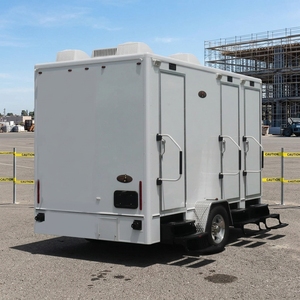 Remorque de salle de bain sanitaire préfabriquée et modulaire de style européen avec <span class=keywords><strong>cabine</strong></span> de <span class=keywords><strong>douche</strong></span> pour l'extérieur, le <span class=keywords><strong>camping</strong></span> ou le parc. - Product Image 1