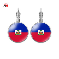 Nouveaux produits de style drapeau haïtien : Boucles d'oreilles en cuir et métal avec motifs drapeaux haïtiens pour la décoration des oreilles